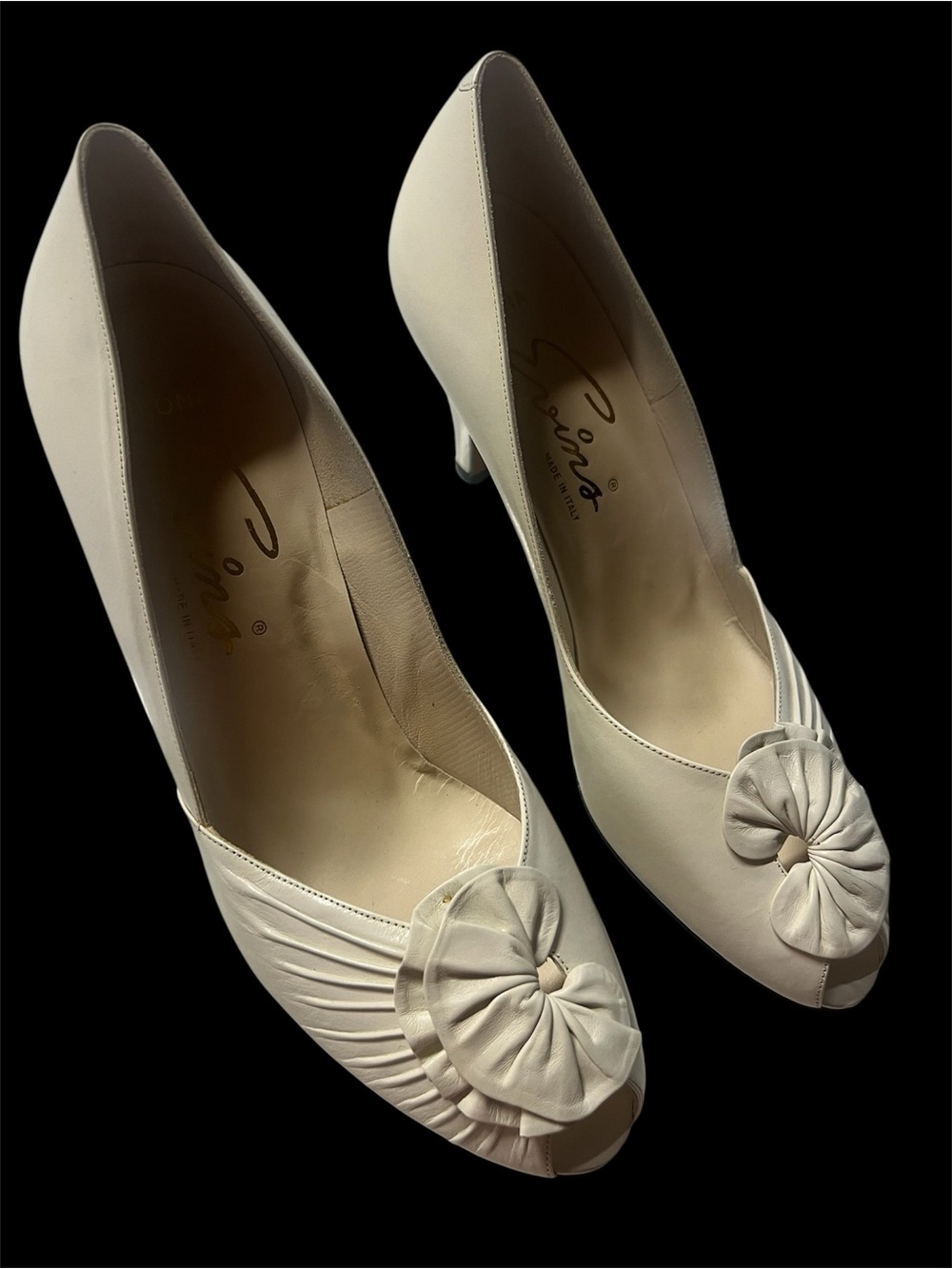 Vintage Ilona Evins White Leather Peep Toe Bow Pumps Made in Italy 7 - Excellent